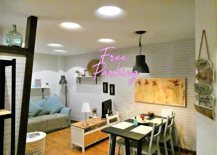 Logrocity Corazon De Logrono Parking Privado Gratis